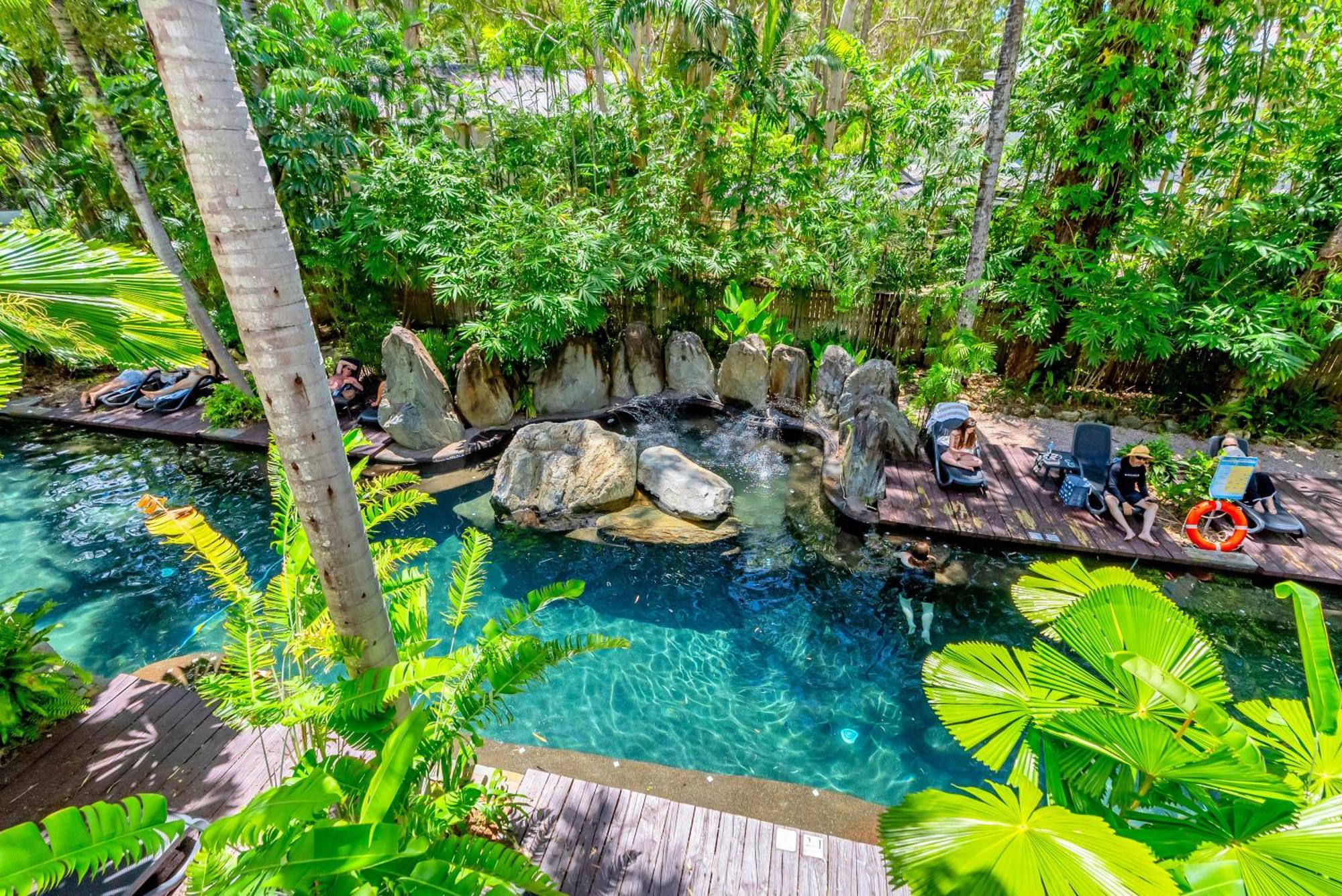 Elysium Private Apartments At Beach Club & Spa